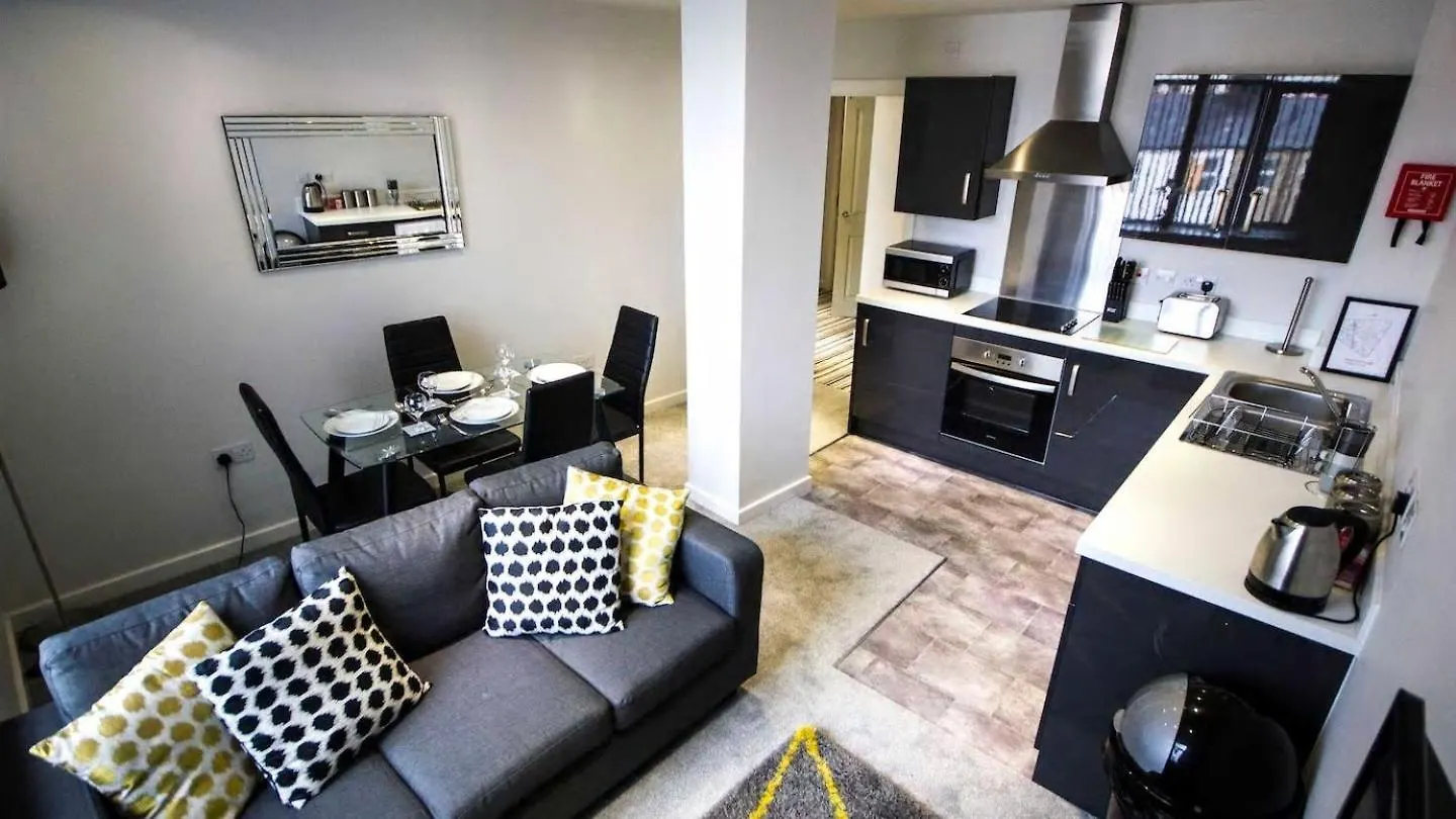 StayZo Spacious Self-Catering Accommodation-3 Bradford